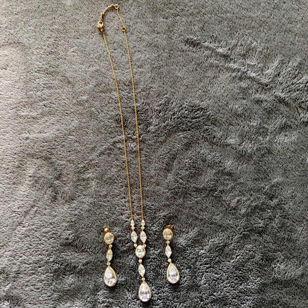 Crystal Necklace & Earrings - Wedding or Special Occasion